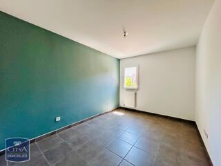  Appartement à louer 3 pièces 65 m²