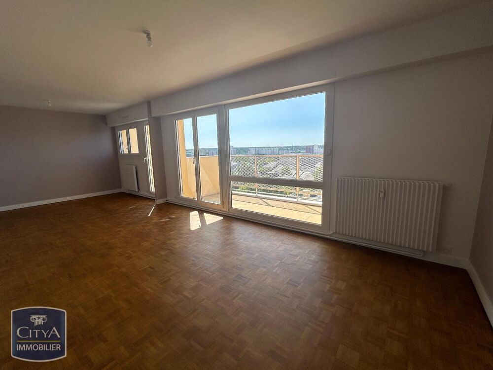 À LOUER : Appartement rénové T4 situé au coeur de la vill....