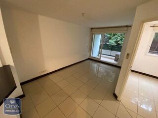  Appartement à louer 2 pièces 35 m²