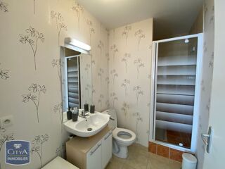  Appartement à louer 1 pièce 32 m²
