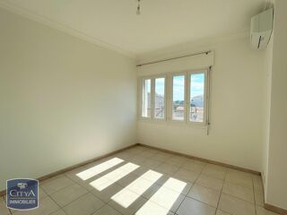  Appartement à louer 3 pièces 70 m²