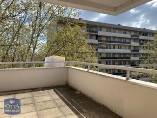  Appartement à louer 5 pièces 110 m²