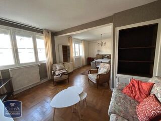  Appartement à louer 4 pièces 83 m²