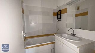  Appartement à louer 3 pièces 65 m²