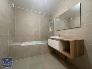  Appartement à louer 3 pièces 69 m²