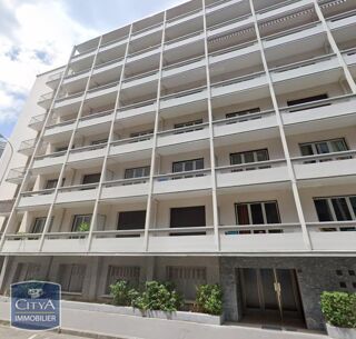  Appartement à louer 3 pièces 83 m²