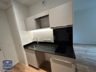  Appartement à louer 1 pièce 28 m²