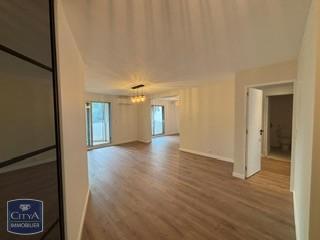  Appartement à louer 3 pièces 80 m²