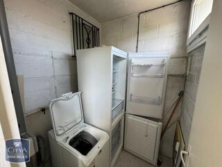  Appartement à louer 4 pièces 74 m²