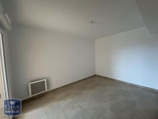  Appartement à louer 3 pièces 63 m²
