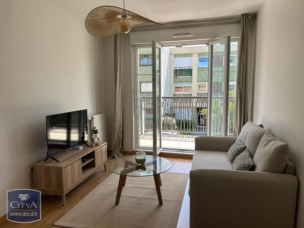 À LOUER : Charmant appartement rénové T2 à Antony, idéal....