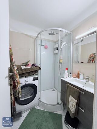  Appartement à louer 4 pièces 84 m²