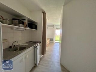  Appartement à louer 1 pièce 28 m²