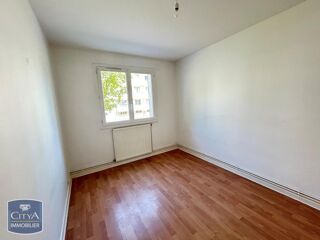 Appartement à louer 4 pièces 63 m²