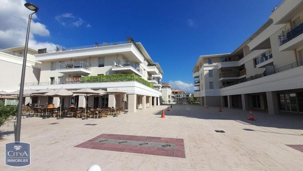 location Appartement - 2 pièce(s) - 42 m² Mandelieu-la-Napoule (06210)
