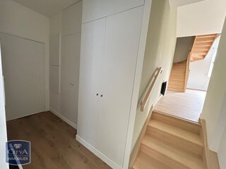  Appartement à louer 3 pièces 80 m²
