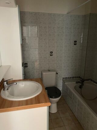  Appartement � louer 3 pi�ces 77 m�