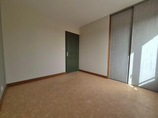  Appartement à louer 4 pièces 101 m²