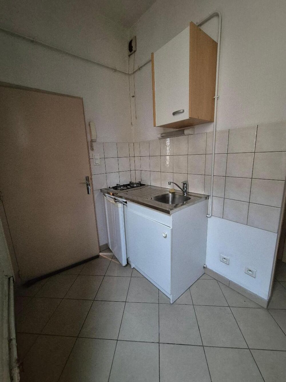 location Appartement - 1 pièce(s) - 14 m² Mâcon (71000)