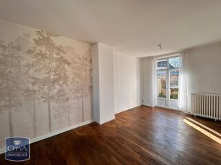  Maison � louer 2 pi�ces 56 m� Laval