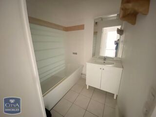  Appartement à louer 2 pièces 55 m²