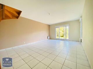  Maison à louer 4 pièces 81 m²