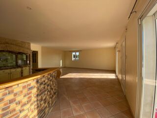  Maison à louer 5 pièces 134 m²
