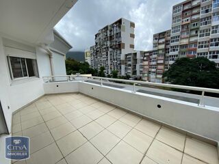  Appartement à louer 5 pièces 129 m²