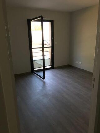  Appartement � louer 3 pi�ces 75 m�