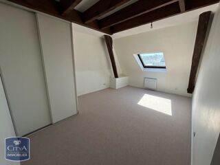  Appartement à louer 3 pièces 82 m²