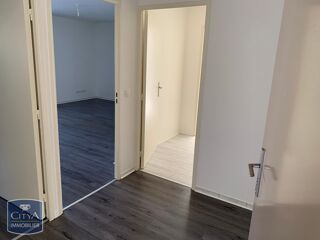  Appartement à louer 3 pièces 65 m²