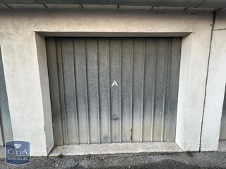  Parking / Garage à louer 14 m²