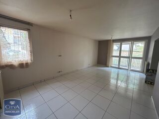 location Appartement - 3 pièce(s) - 71 m² Les Pennes-Mirabeau (13170)