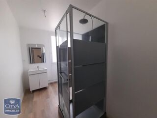  Appartement à louer 2 pièces 66 m²