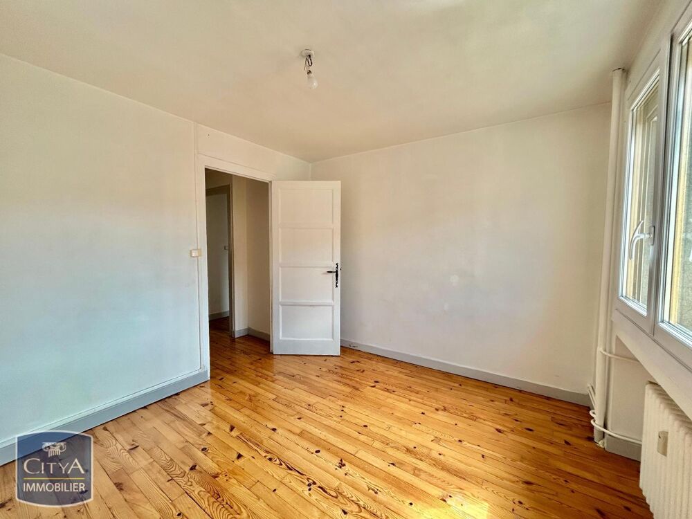 À LOUER : Découvrez ce charmant appartement T3 situé à S....