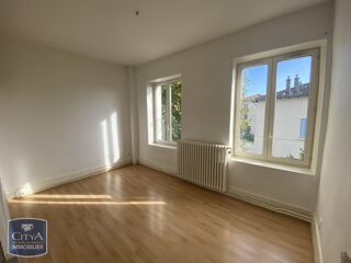  Appartement à louer 6 pièces 125 m²