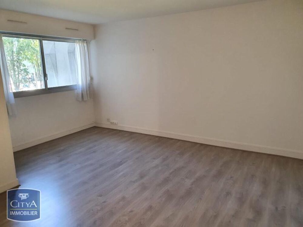 location Appartement - 1 pièce(s) - 38 m² Paris 19