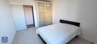  Appartement à louer 4 pièces 88 m²