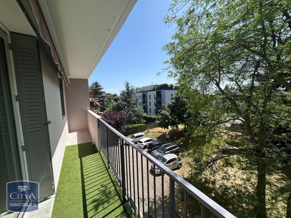 À LOUER ! Découvrez cet appartement T4 rénové idéalement....