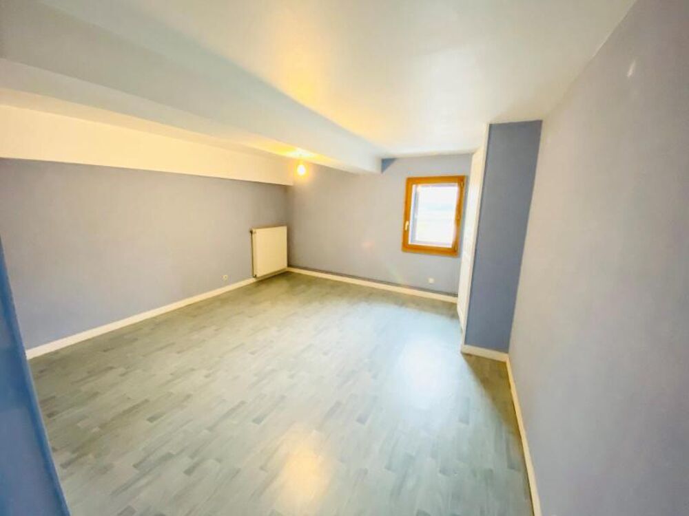 location Appartement - 3 pièce(s) - 88 m² Saint-Symphorien-d'Ancelles (71570)