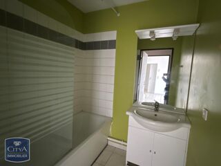 Appartement à louer 2 pièces 45 m²