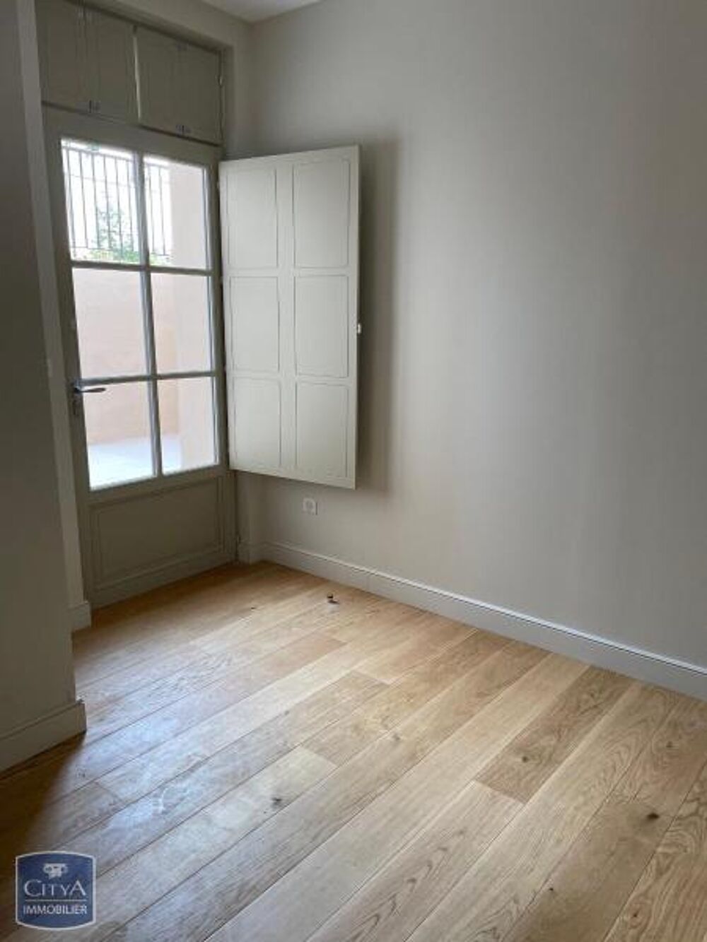 location Appartement - 3 pièce(s) - 75 m² Agay (83530)