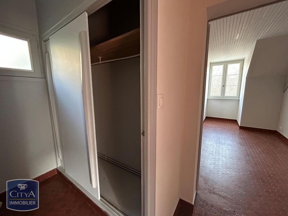 À LOUER : Appartement T2 à Alençon, situé dans un quarti....