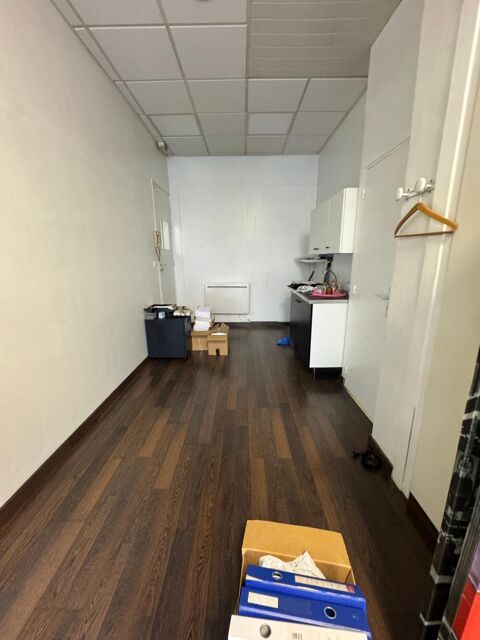   Location / Local Commercial 