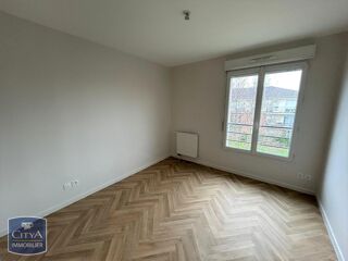  Appartement à louer 2 pièces 45 m²