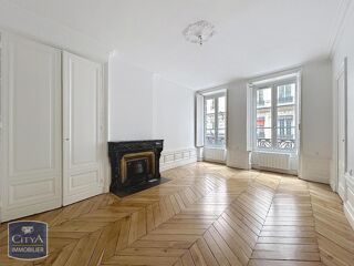  Appartement à louer 4 pièces 96 m²