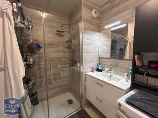  Appartement à louer 2 pièces 45 m²