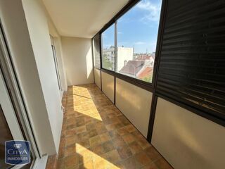  Appartement à louer 3 pièces 69 m²