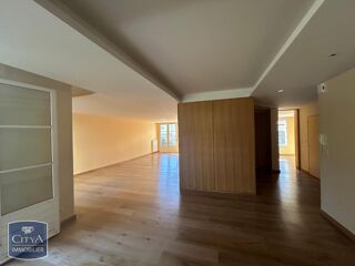  Appartement à louer 6 pièces 151 m² Riom