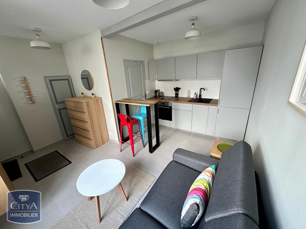 À LOUER- APPARTEMENT MEUBLE Découvrez cet appartement mo....